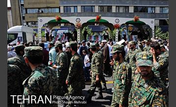 مراسم تشییع پیکرهای مطهر ۱۵۰ شهید تازه‌ تفحص‌ شده دفاع مقدس 20