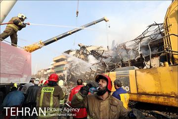 امداد رسانی در حادثه پلاسکو 25