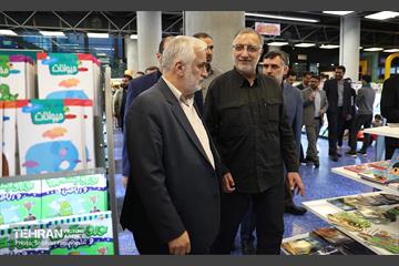 بازدید شهردار تهران از رویداد "اردی‌بهشت کتاب" 3