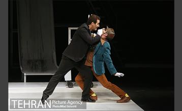 نمایش گرگاس ها یا روزبخیر آقای وزیر‎ 7