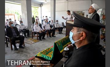 آیین پرچم گردانی حرم امام رضا در ایستگاه آتشنشانی 15