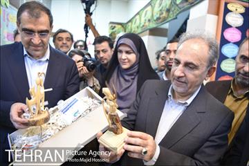 بازدید شهردار تهران و وزیر بهداشت از مراکز پزشکی و درمانی شهر 28