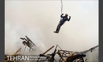 این مرد آتش نشان است 1