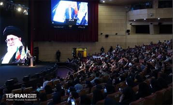 مراسم گرامیداشت روز کارمند