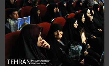 آیین تجلیل از خانواده های شهدای مدافع حرم 13
