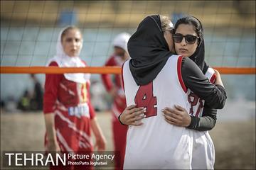 مسابقات والیبال ماسه‌ای زنان تهران 1