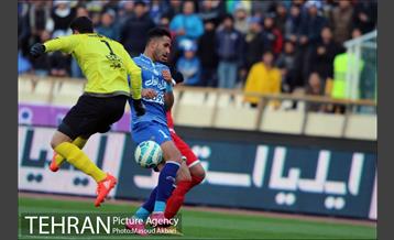 دیدار استقلال تهران و تراکتورسازی در لیگ برتر فوتبال 11