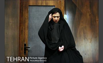 نمایش ... و چند داستان دیگر‎ 12