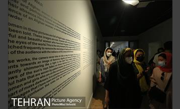 نمایش عکس «زیبایی در جنگ» 14