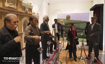 بازدید معماران از مجموعه تاریخی اتحادیه و پروژه بازآفرینی ساختمان بلدیه 16