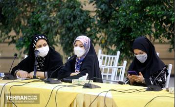 نشست هم اندیشی رئیس مرکز ارتباطات و امور بین الملل با اصحاب رسانه 32