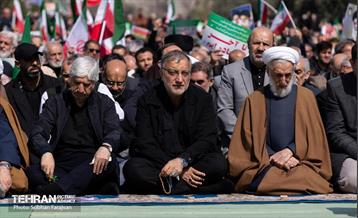 اقامه نماز جمعه در مصلی امام خمینی(ره) در تهران 25