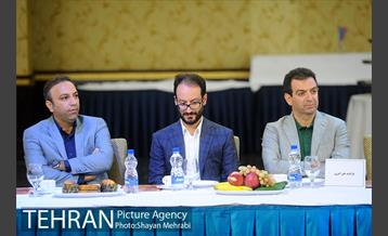 نشست هم اندیشی مدیرعامل سازمان زیباسازی، مدیران کل روابط عمومی بانک های عامل و مدیران شرکت های تبلیغاتی 11