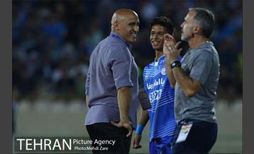 دیدار استقلال تهران و استقلال خوزستان در لیگ برتر فوتبال  1