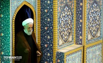 میز خدمت شهرداری تهران در نماز جمعه 53