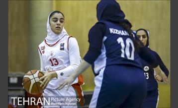 دیدار تیم های بسکتبال مهرام و گاز تهران 9