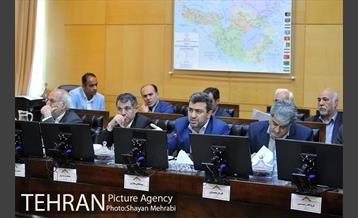 جلسه کمیسون عمران مجلس شورای اسلامی با حضور شهردار تهران 34