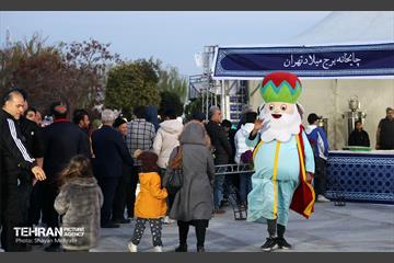 برج میلاد در ایام نوروز قرآنی 16