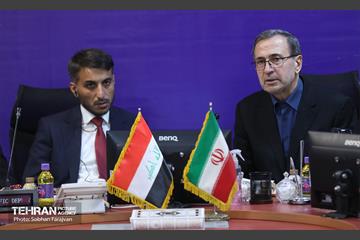 بازدید استاندار نجف اشرف از معاونت حمل و نقل و ترافیک 25
