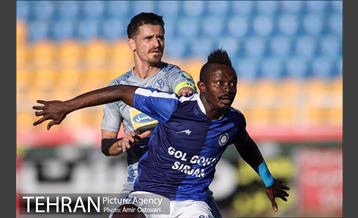 دیدار تیم های گلگهر سیرجان و استقلال تهران 27