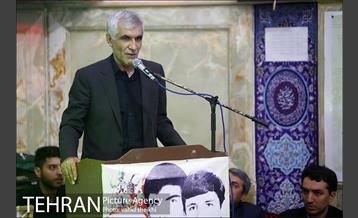 مراسم بزرگداشت شهیدان مقدم و 4 هزار شهید منطقه 17 14