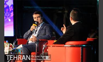 ویژه برنامه شب فیروزه ای در دریاچه شهدای خلیج فارس 22