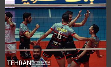 دیدار بانک سرمایه و پیکان در لیگ برتر والیبال 1
