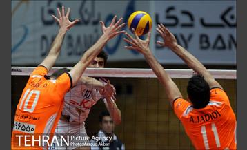 دیدار تیم های والیبال پیکان تهران و سایپا تهران