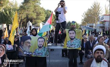 دومین سالگرد شهادت شهید آرمان علی وردی با شعار «آرمان روح‌الله آغاز نصرالله» 14