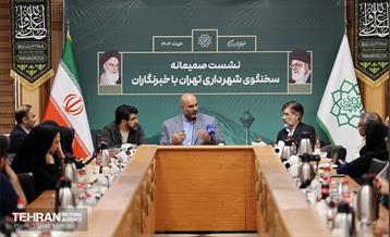 نشست صمیمانه سخنگوی شهرداری تهران با خبرنگاران 36