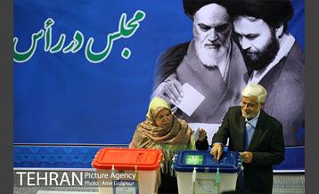 شرکت محسن هاشمی رئیس شورای اسلامی شهر تهران در انتخابات مجلس شورای اسلامی 12