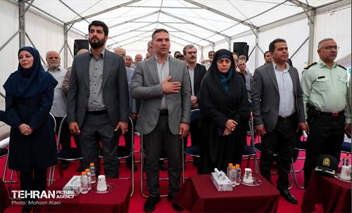 آیین افتتاحیه مجموعه ورزشی شهدای تاکسیران 33