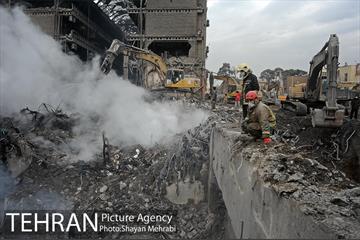 هشتمین روز آواربرداری ساختمان پلاسکو-2 17