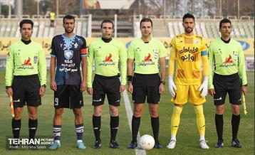 دیدار تیم‌های فوتبال پیکان و استقلال 9