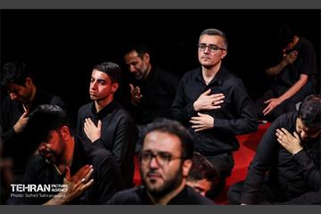 عزاداری شب پنجم محرم به نیابت از «رهبر شهید انقلاب»