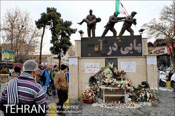 ادای احترام تهرانی ها به شهدای آتش نشان پلاسکو 4