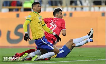 دیدار تیم های فوتبال پرسپولیس تهران و صنعت نفت آبادان 23