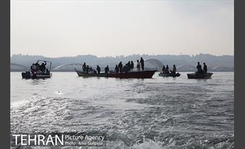 سقوط بالگرد در دریاچه شهدای خلیج فارس