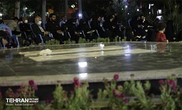 مراسم احیای شب بیست و سوم در مقبره شهدای بوستان سیمرغ 10