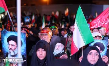 اجتماع مردم در هفتمین روز شهادت رهبر انقلاب اسلامی 12