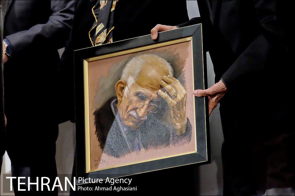 بیستمین "تولد ماه"  استاد غلامحسین امیرخانی 26