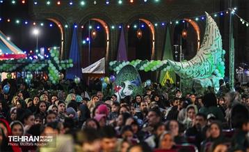 ویژه برنامه «مهمونی شهر» در باغ‌راه حضرت زهرا(س) - 3 19