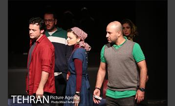 نمایش مافیا‎ 18