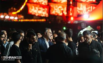 بازدید شهردار تهران از رویداد محرم شهر 9