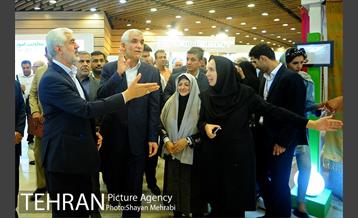 افتتاح سیزدهمین جشنواره زنان و تولید ملی  با حضور شهردار تهران 37