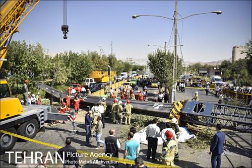 سقوط جرثقیل در بزرگراه شهید محلاتی 2