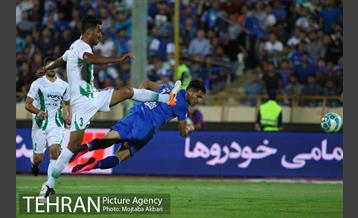 دیدار استقلال و ذوب آهن در لیگ برتر فوتبال 7