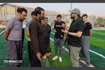 ساخت زمین چمن مصنوعی در شهر قصرشیرین 2