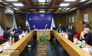 نشست هم اندیشی شهردار تهران با نخبگان دانشگاهی  10