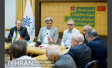 نشست صمیمانه شهردار تهران با شورای عالی و مدیرعامل خانه ی هنرمندان ایران 8